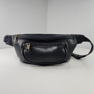 Hobo International Juno Black Leather Fanny Pack Waist Belt Bag Made in Colombia